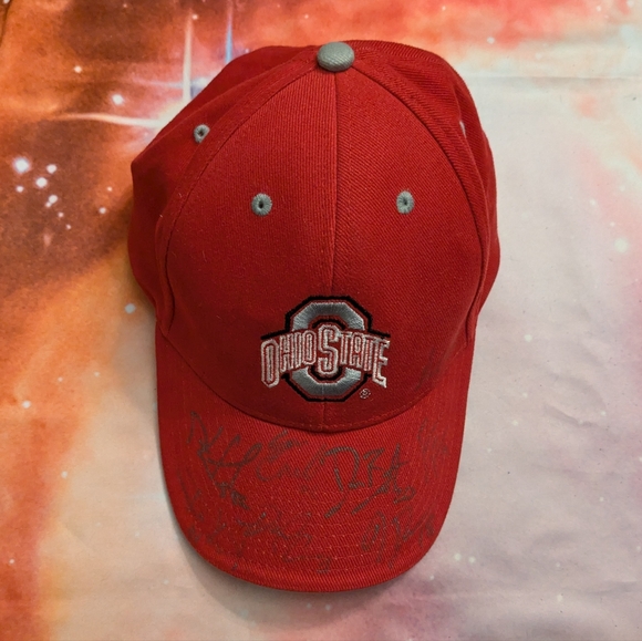 🏈 The Ohio State University OSU Autographed Men's Ice Hockey Hat - Picture 1 of 3